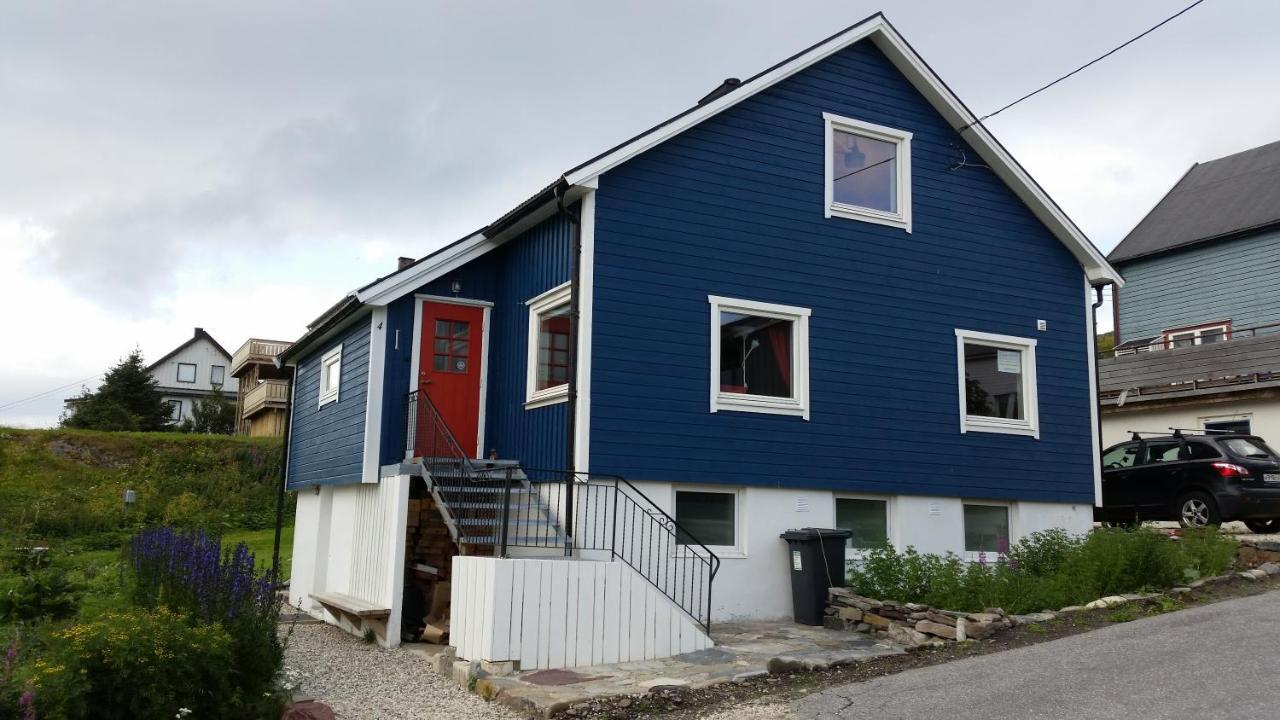 Blue House II At The End Of The World Apartment Mehamn Exterior photo